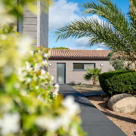 Aparthotel Pierre & Premium Vesna Rossa Porto-Vecchio (Corsica)