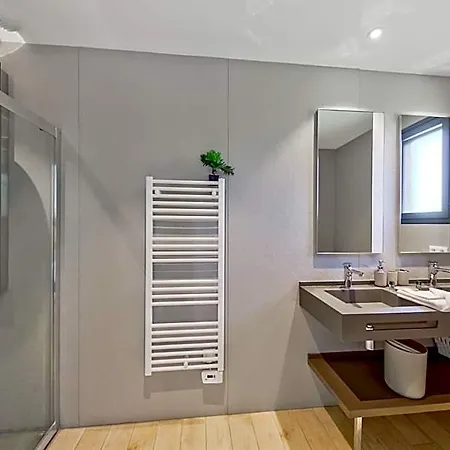 Pierre & Premium Vesna Rossa 5* Porto-Vecchio (Corsica)