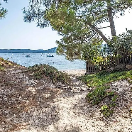 Pierre & Premium Vesna Rossa Porto-Vecchio (Corsica)