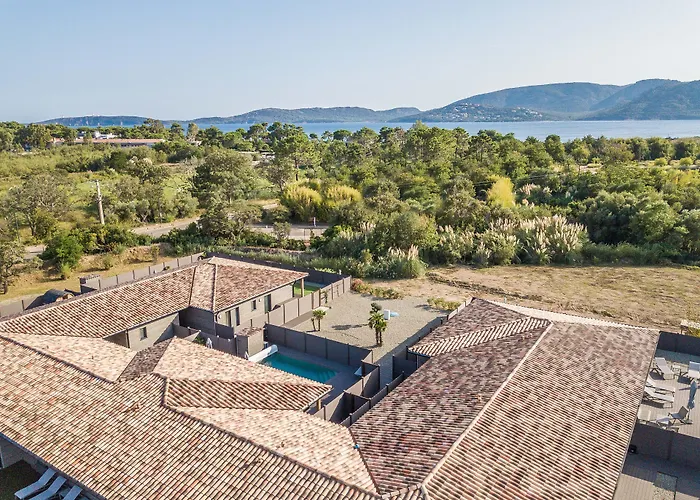 Pierre & Premium Vesna Rossa アパートホテル