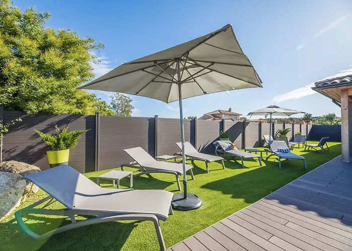 Pierre & Premium Vesna Rossa アパートホテル 5*