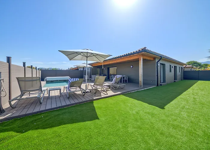 アパートホテル Pierre & Premium Vesna Rossa 5*